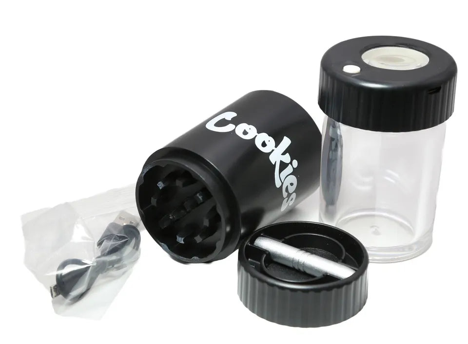 4-IN-1 UTILITY MAGNIFYING STASH JAR